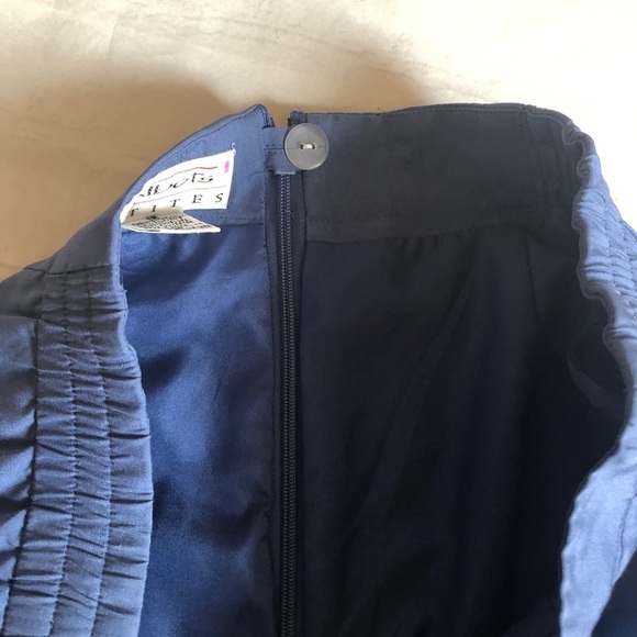 Talbots Petites Silk A line navy blue skirt size 12 Host Pick! - Picture 6 of 9